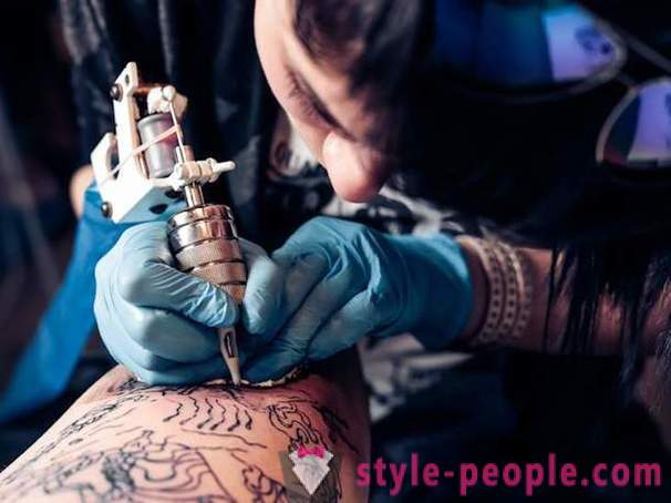 Intīms tetovējums: process, aprūpes un foto