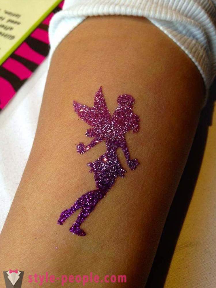 Kas ir glitter-tetovējumu? Kā veikt tetovējums.