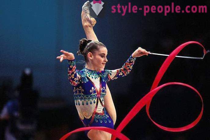 Julia Barsukov: izskata skola ritmiskajā vingrošanā olimpiskais čempions