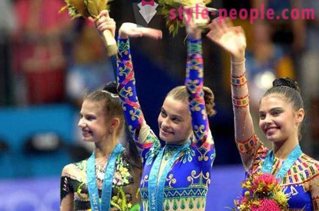 Julia Barsukov: izskata skola ritmiskajā vingrošanā olimpiskais čempions