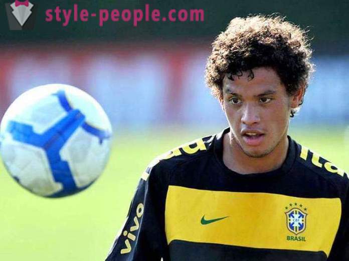 Carlos Eduardo Marques: Brazīlijas futbola karjeru