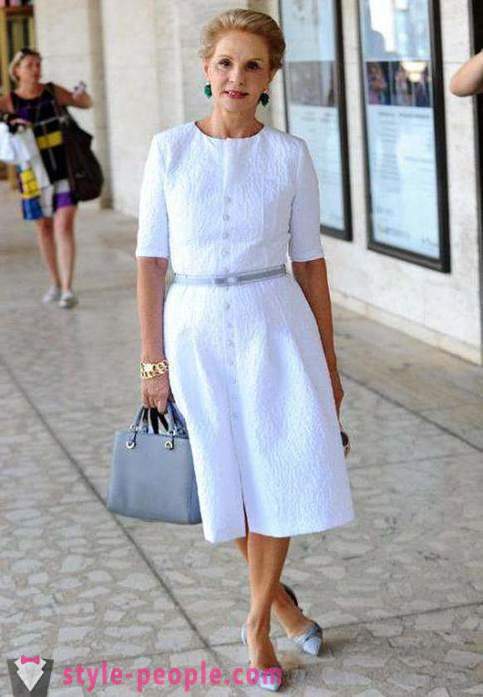 Stila kleitas sievietēm 50 gadiem: interesantas idejas, modeļi un stilisti ieteikumus