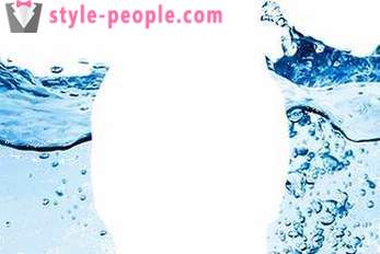 6 viltības, kas palīdzēs jums dzert vairāk ūdens katru dienu