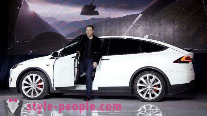 Automašīnas no garāžas Elon muskuss