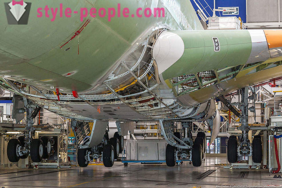Ražošanas process pasaules lielākā pasažieru lidmašīnas