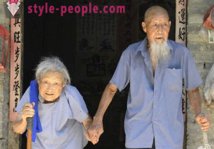 Pēc 80 gadu laulības, pāris beidzot kāzu fotosesiju