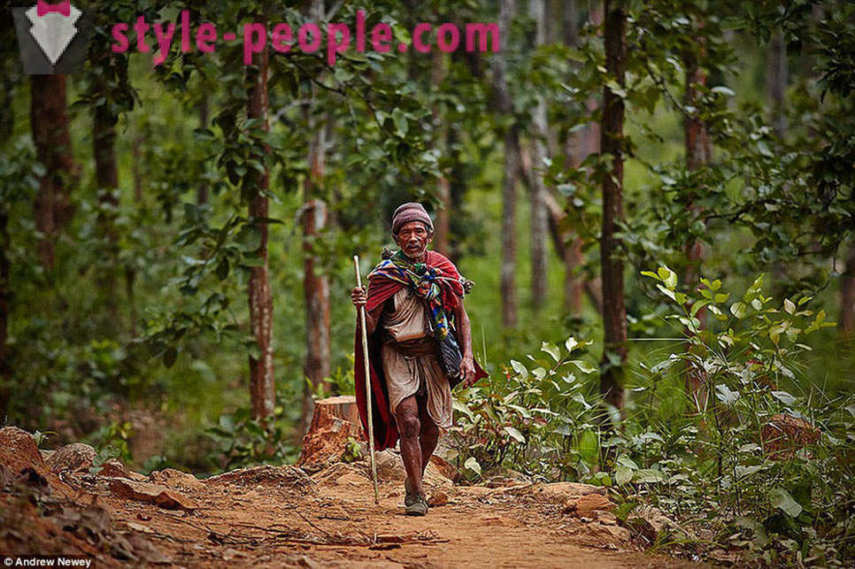 Pēdējie mednieks-ievācējiem: dzīvība primitīvas cilts Nepālā