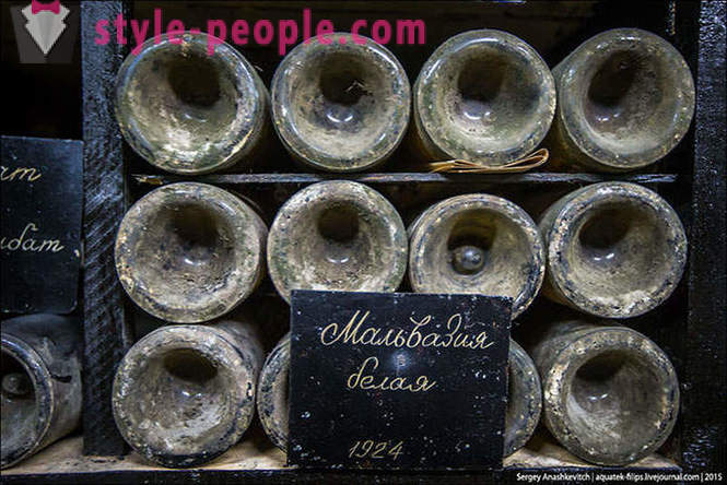 Slavenais Massandra vīna kolekcija