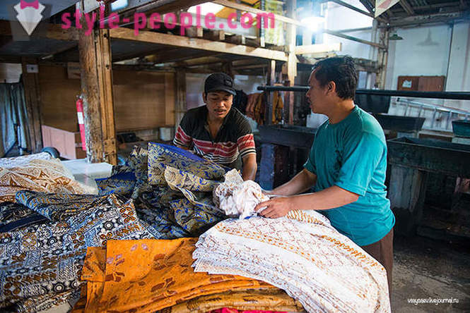 Kā veikt batikas Indonēzijā