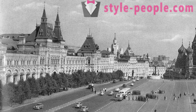 Kā radās 10-way šoseju centrā Maskavā