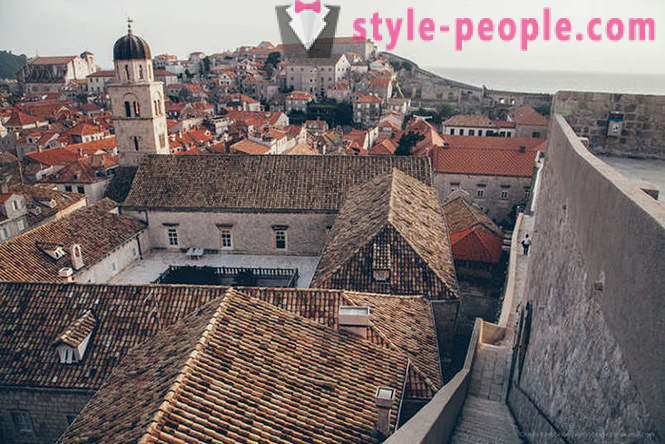 Senās pilsētas Horvātijā ar putna lidojuma skatu uz