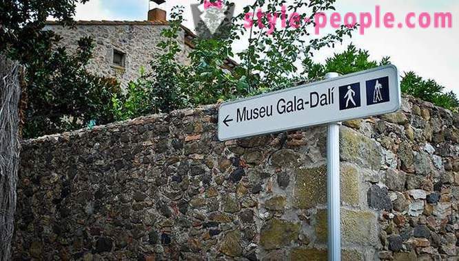 Salvadora Dali muzejs un pils viņa sieva