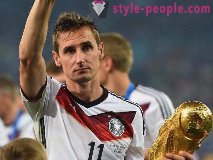Miroslav Klose: biogrāfija un karjera futbola spēlētājs