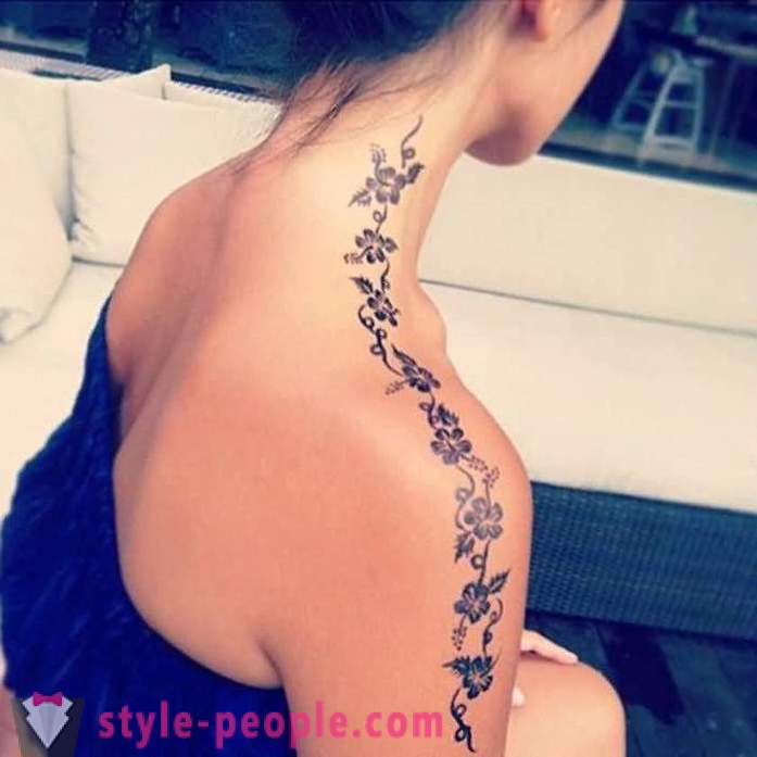 Skaista tetovējums meitenēm uz pleca