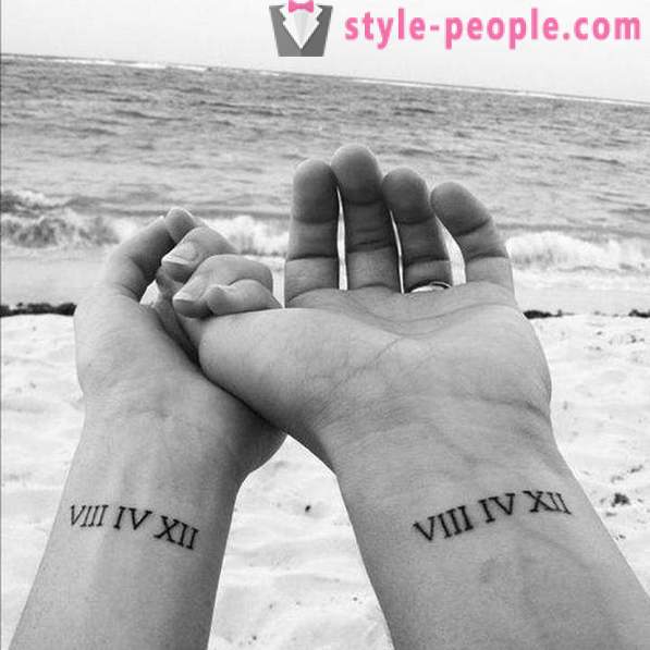 Pārī tetovējums diviem - klāt pierādījums mūžīgu mīlestību