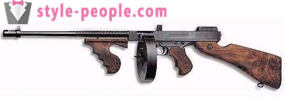 Submachine pistole 